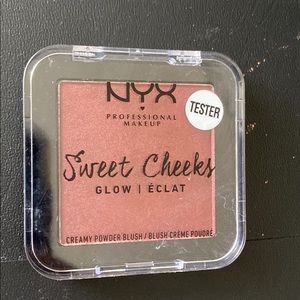 NYX Creamy Powder Blush